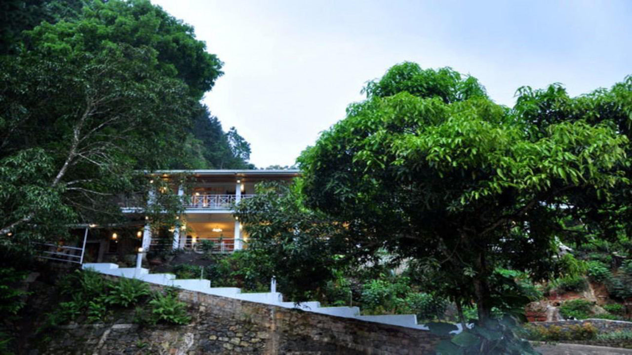 Bordo della foresta, Kitulgala