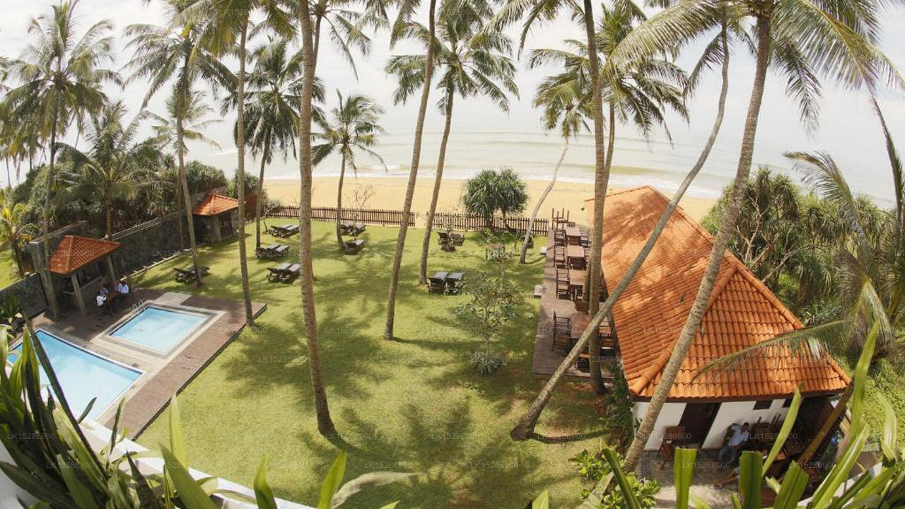 Blue Beach Hotel, Wadduwa