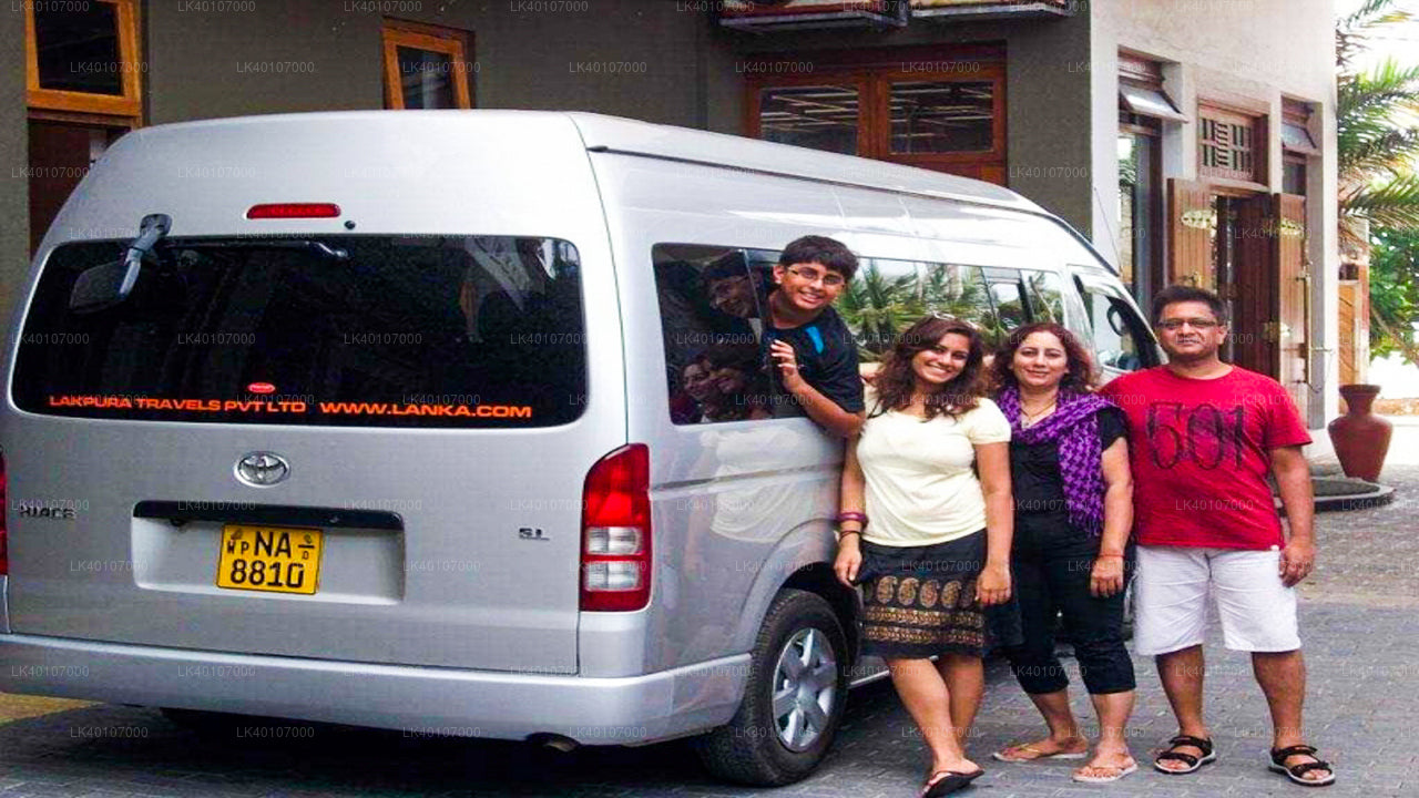 Ratmalana City to Colombo Airport (CMB)Private Transfer