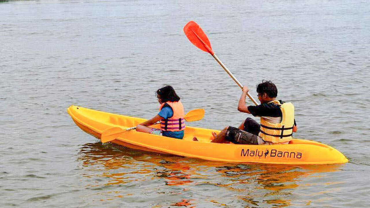 In canoa nel fiume Mahaweli da Kandy