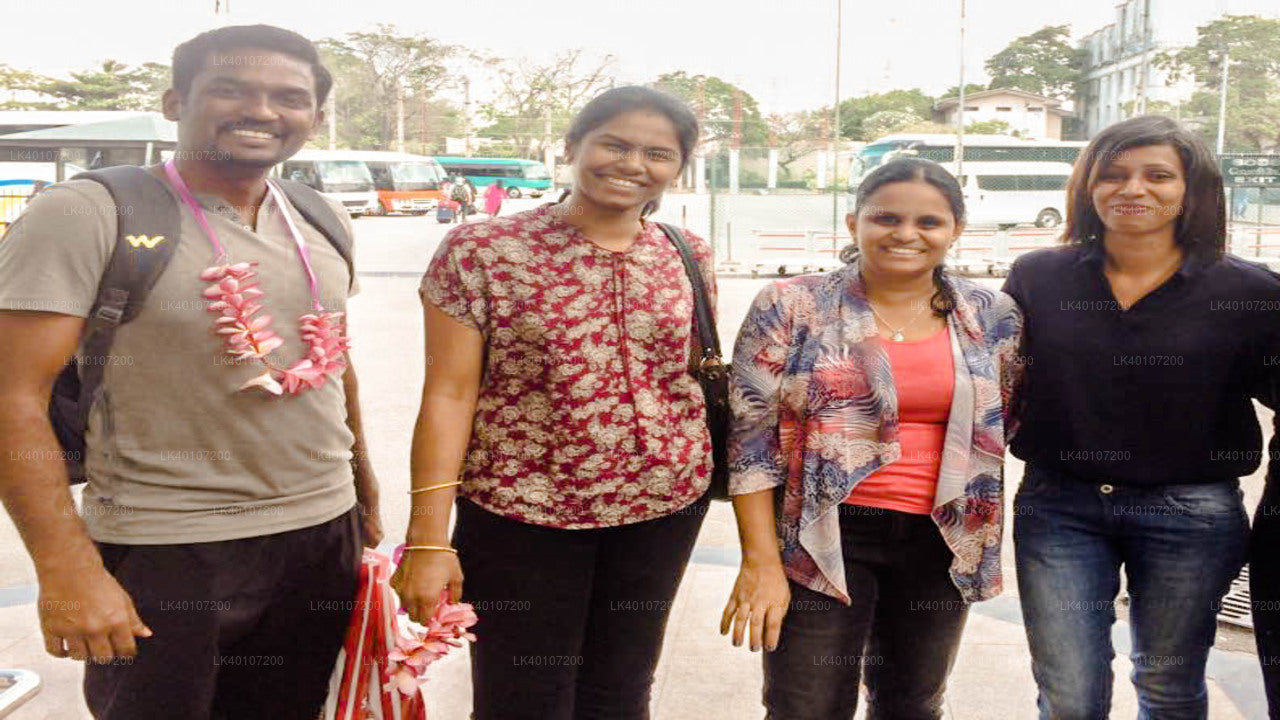 Trasferimento privato dall'aeroporto di Colombo (CMB) alla città di Sigiriya