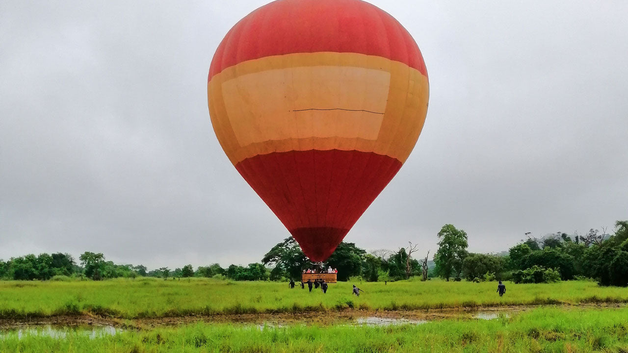 Tour in mongolfiera da Habarana