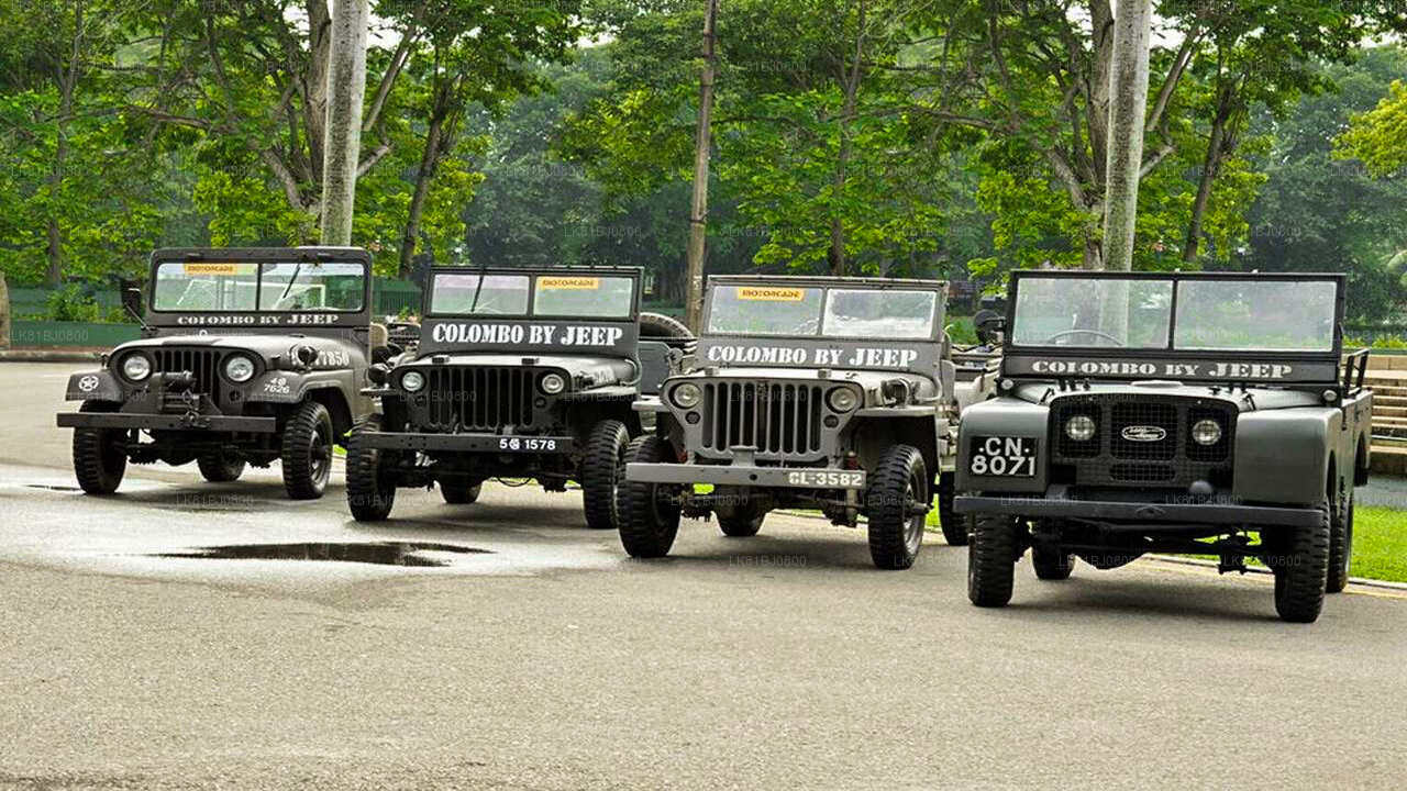 Tour della città di Colombo in jeep da guerra dal porto di Colombo
