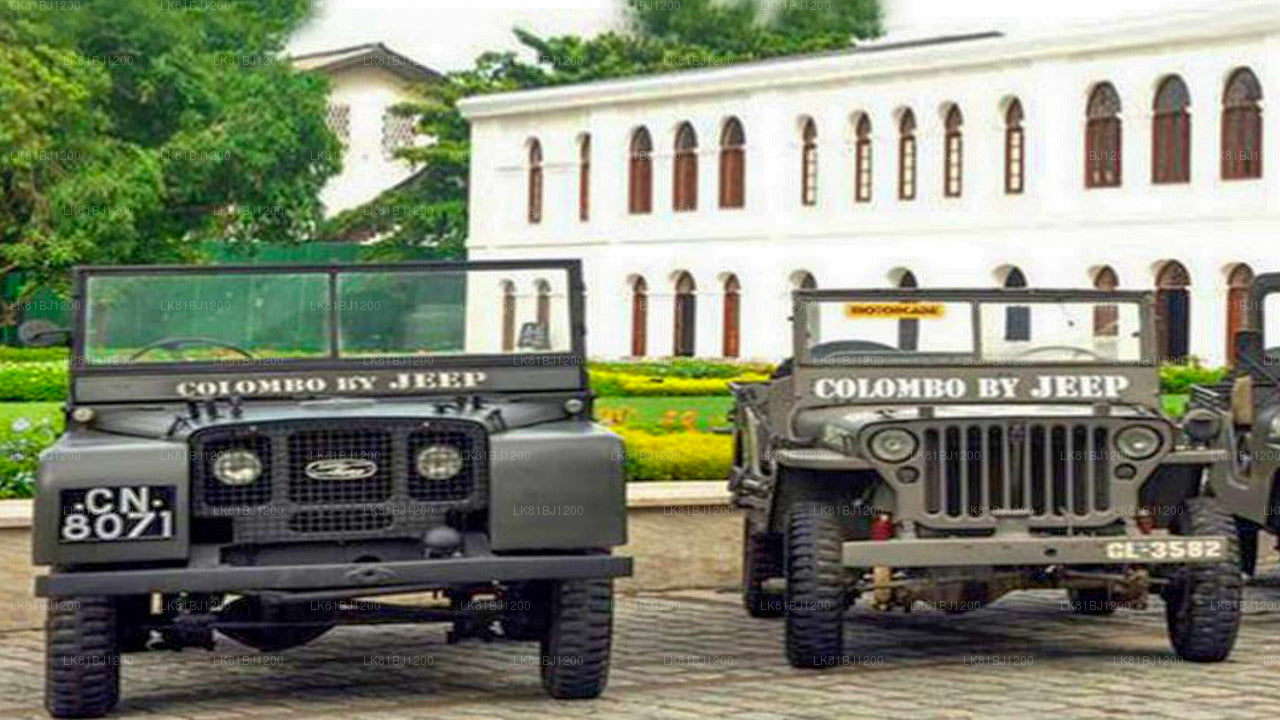 Tour della città di Colombo in Jeep Land Rover Serie 1 dal porto di Colombo