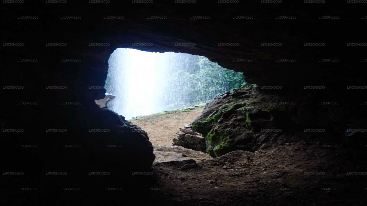 Esplora la grotta di Belilena da Colombo