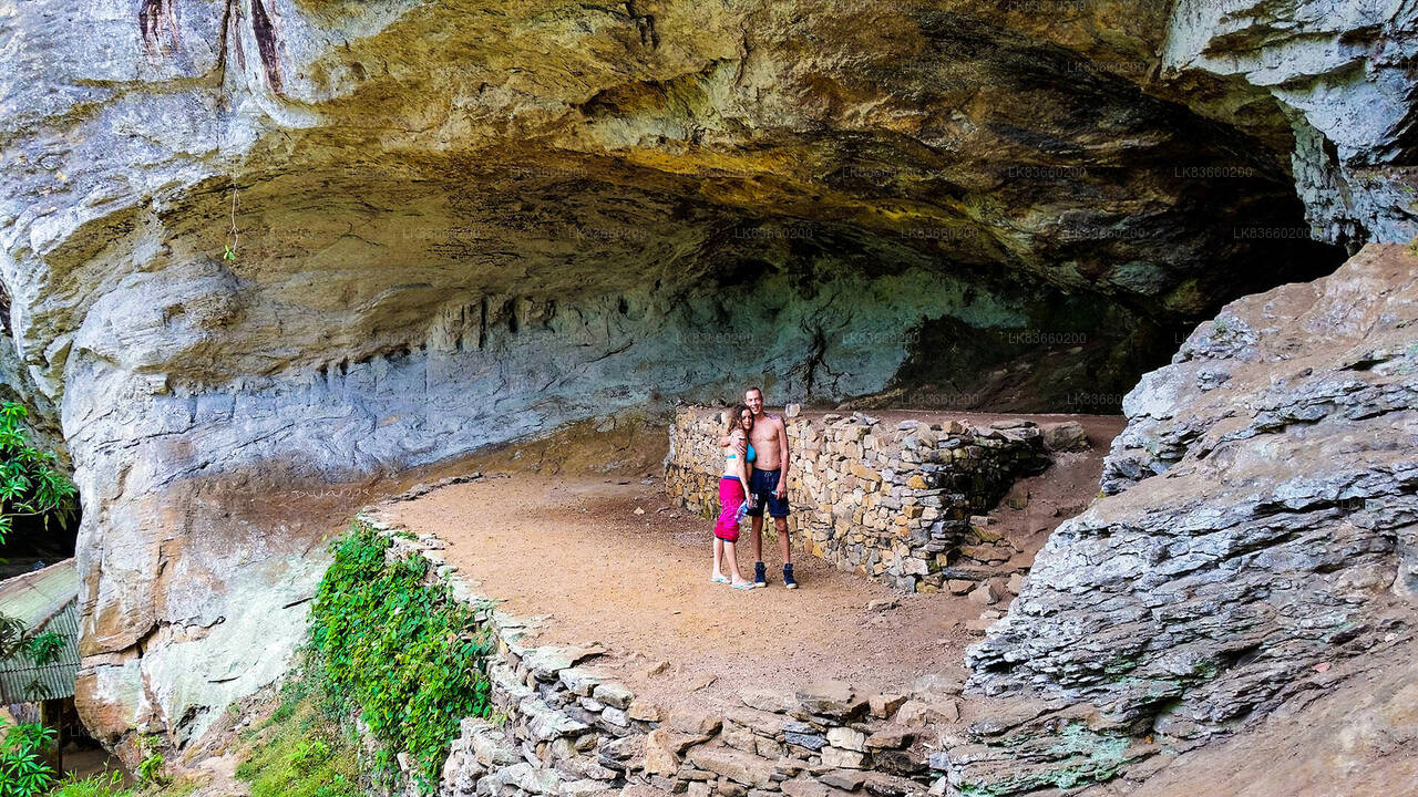 Esplora la grotta di Belilena dal Monte Lavinia