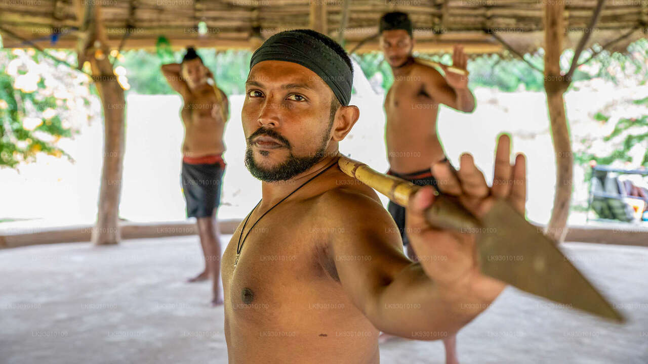 Spettacolo di arti marziali Angampora da Colombo